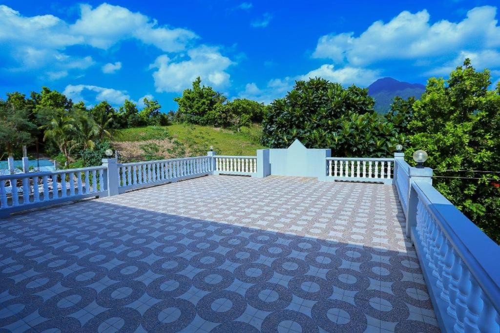 Hillside Villa Basco Exterior foto